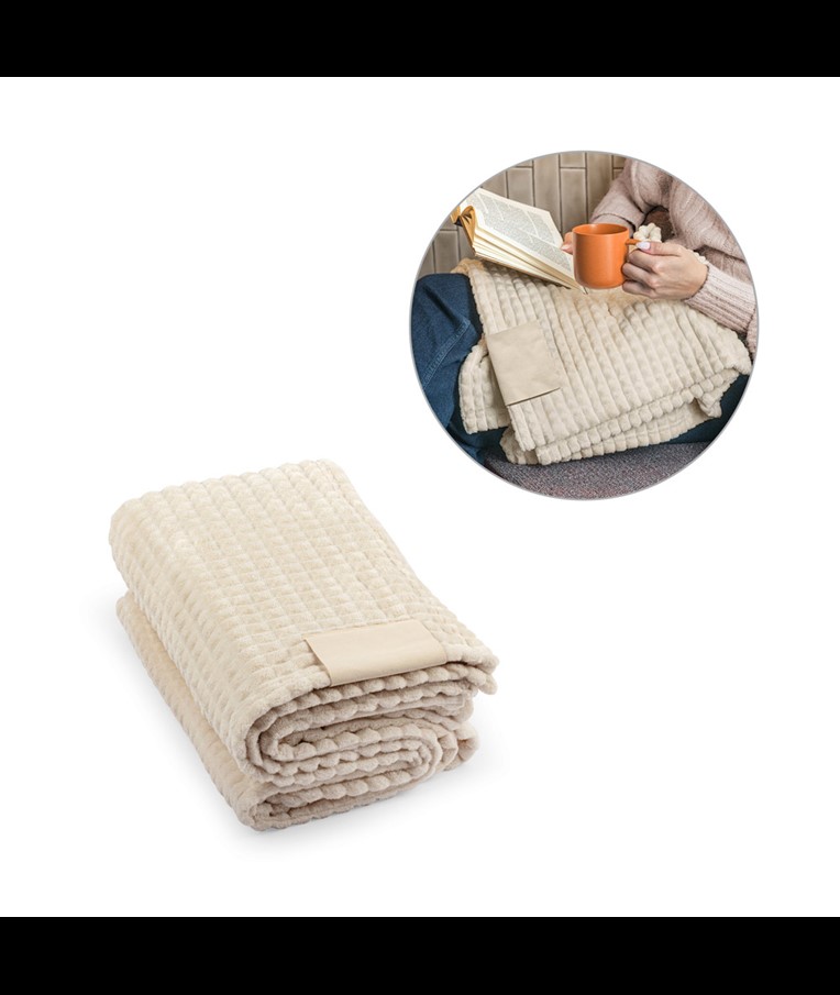 CELINE. Blanket in recycled polyester (100% rPET) with a stitched detail for personalisation